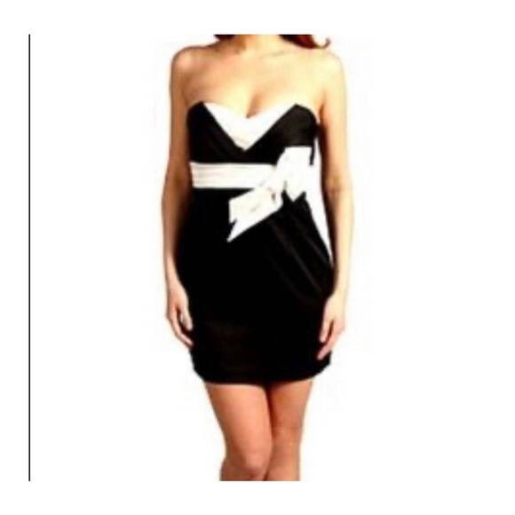 BCBG Maxazria Strapless Dress - Picture 4 of 10